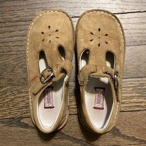 Girls tan Lamour dress shoes